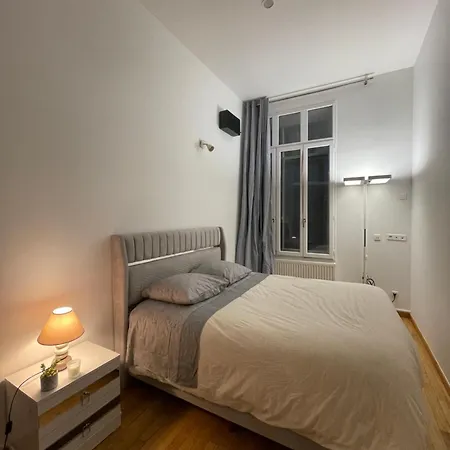 Spacieux Au Coeur Du 9 Eme Arrondissement Apartment